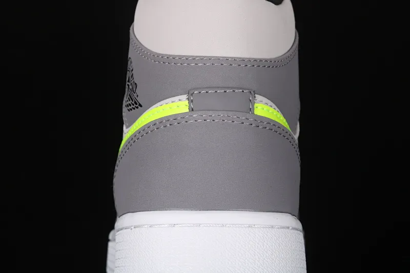 All categories Air Jordan Jordan series basketball shoes Air Jordan 1 Mid Air Jordan 1 Mid "Grey Volt" AJ1 Joe 1 neutral gray fluorescent yellow basketball shoes 554724-072